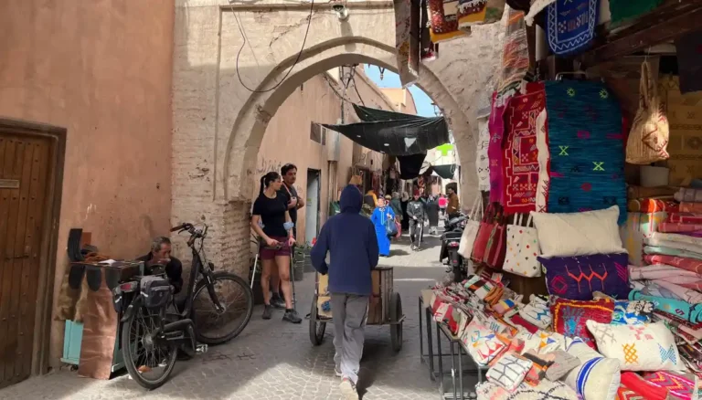 Morocco Culture and Etiquette Guide 2026