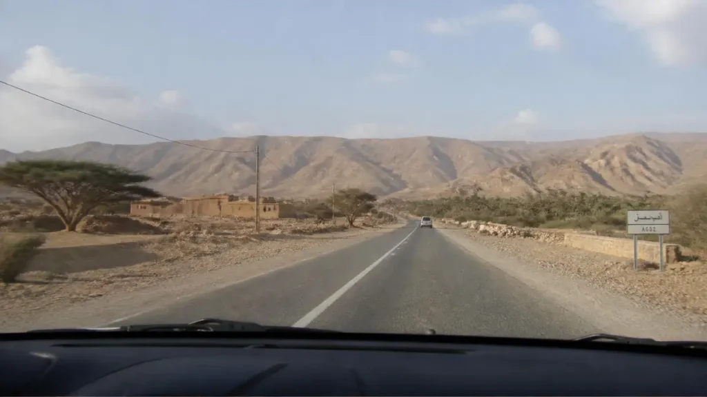 Long Day 3 return drive from Merzouga through southern Morocco toward Marrakech.